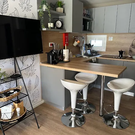 Sunny Mobil Home Biograd Na Moru Exteriör bild